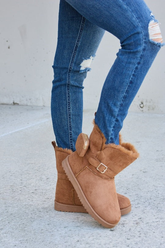 Camel Thermal Mid Calf Flat Boots