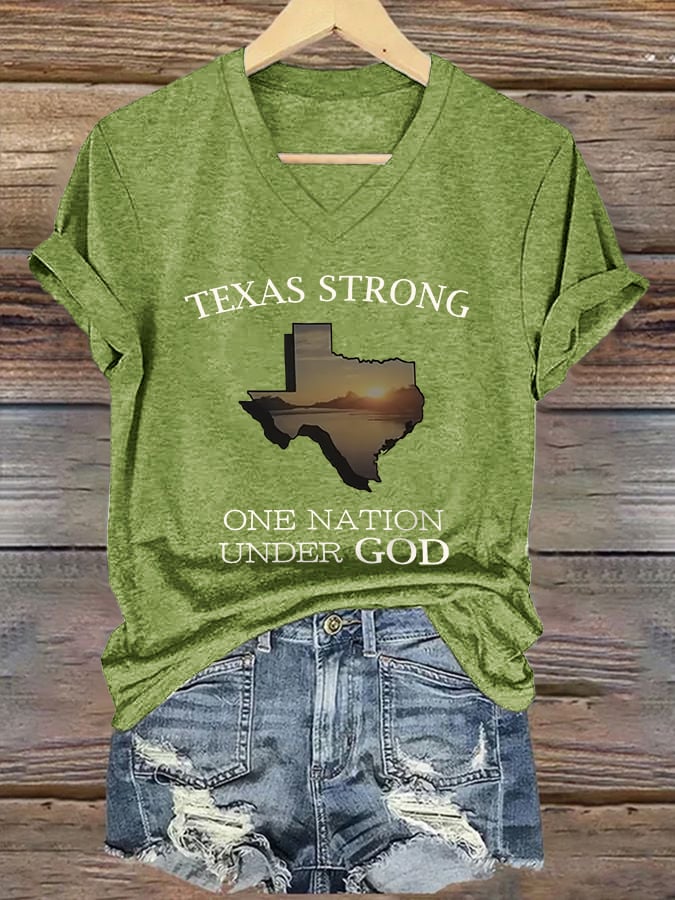 🙏💔Join us in praying for Texas.🙏V-Neck Retro Texas Strong One Nation Under God Print T-Shirt