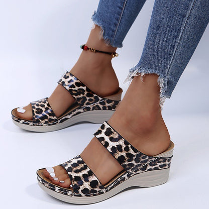 👍Last Day Promotion 70% OFF –2026 🌹New Leopard Print Leather Wedge Soft Sole Sandals