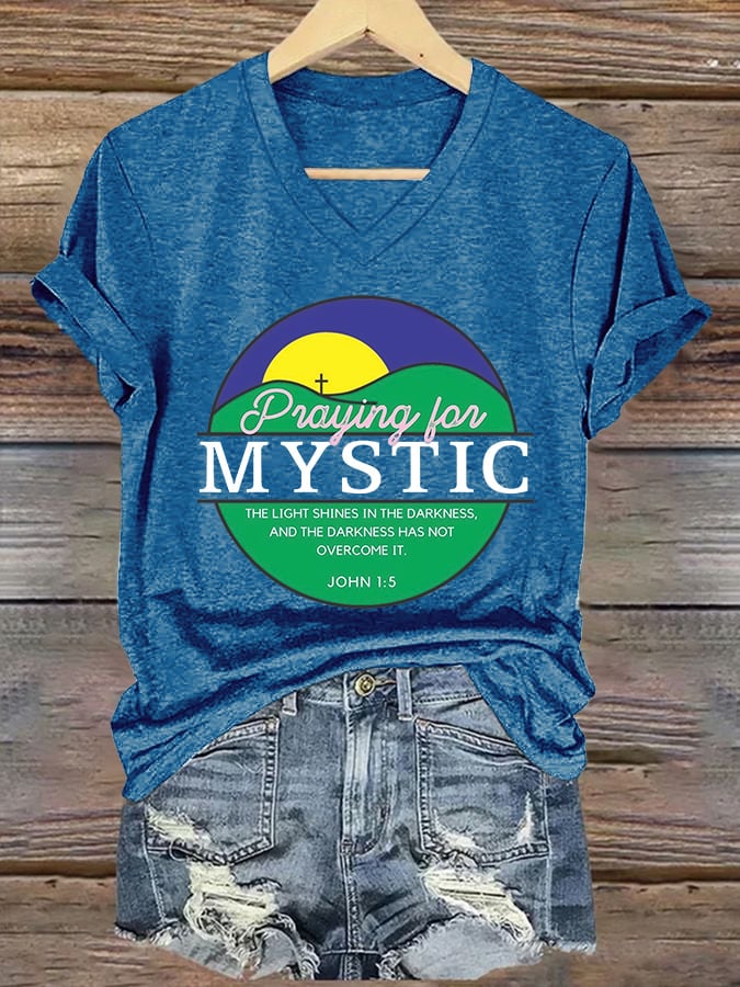 🙏💔Join us in praying for Texas.🙏V-Neck Retro Texas Strong Praying For Mystic The Light Shines In The Darkness, And The Darkness Has Not Overcome It. John 1:5 Print T-Shirt