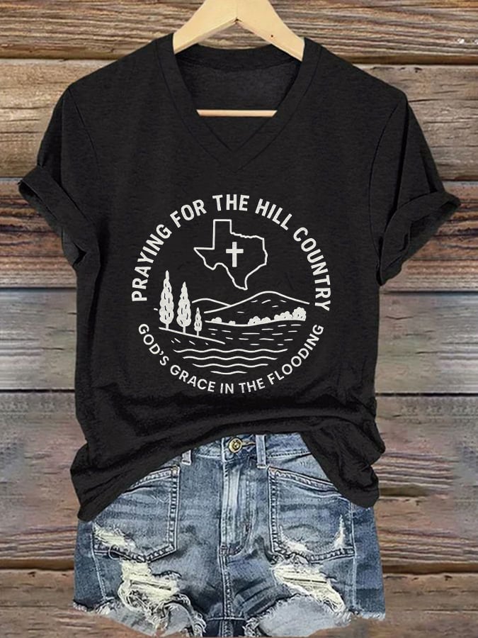 🙏💔Join us in praying for Texas.🙏V-Neck Retro Texas Strong Praying For The Hill Country God’s Grace In The Flooding Print T-Shirt