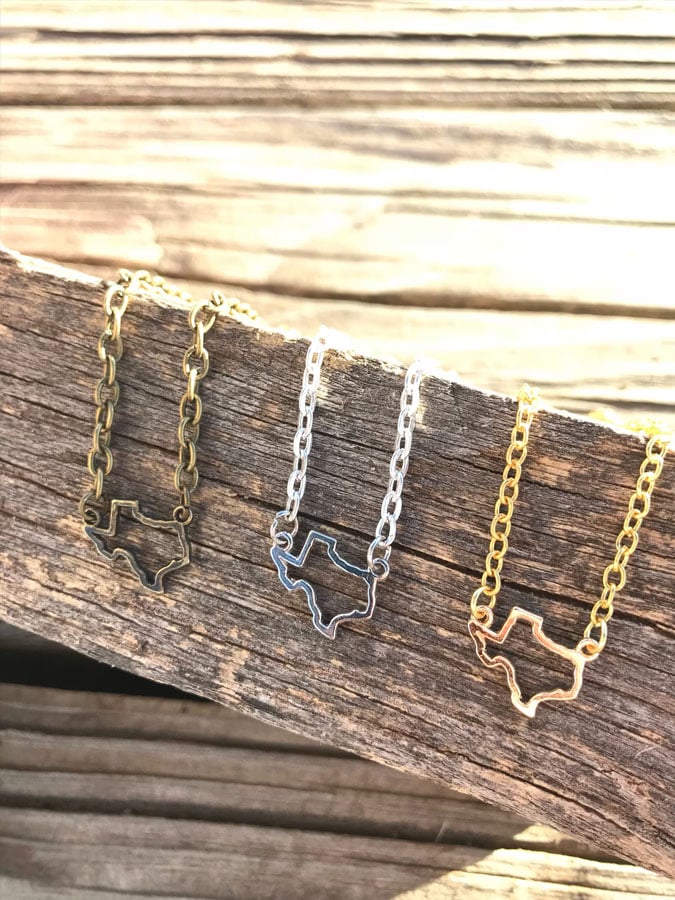 🙏💔Join us in praying for Texas.🙏Texas Strong Necklace