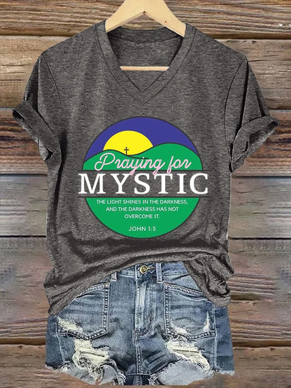 🙏💔Join us in praying for Texas.🙏V-Neck Retro Texas Strong Praying For Mystic The Light Shines In The Darkness, And The Darkness Has Not Overcome It. John 1:5 Print T-Shirt