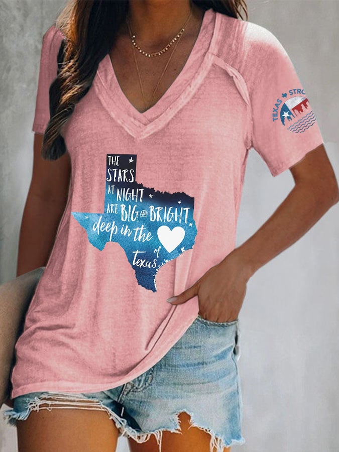 🙏💔Join us in praying for Texas.🙏V-Neck Retro Texas Strong The Stars At Night Are Big And Bright Deep In The Heart Of Texas Print T-Shirt