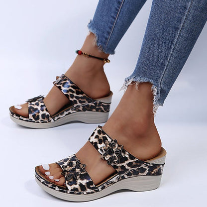 👍Last Day Promotion 70% OFF –2026 🌹New Leopard Print Leather Wedge Soft Sole Sandals